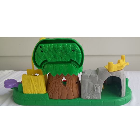 Vintage Fisher-Price Little People Animal Sounds Jungle Zoo with animals*Works* - Picture 6 of 12